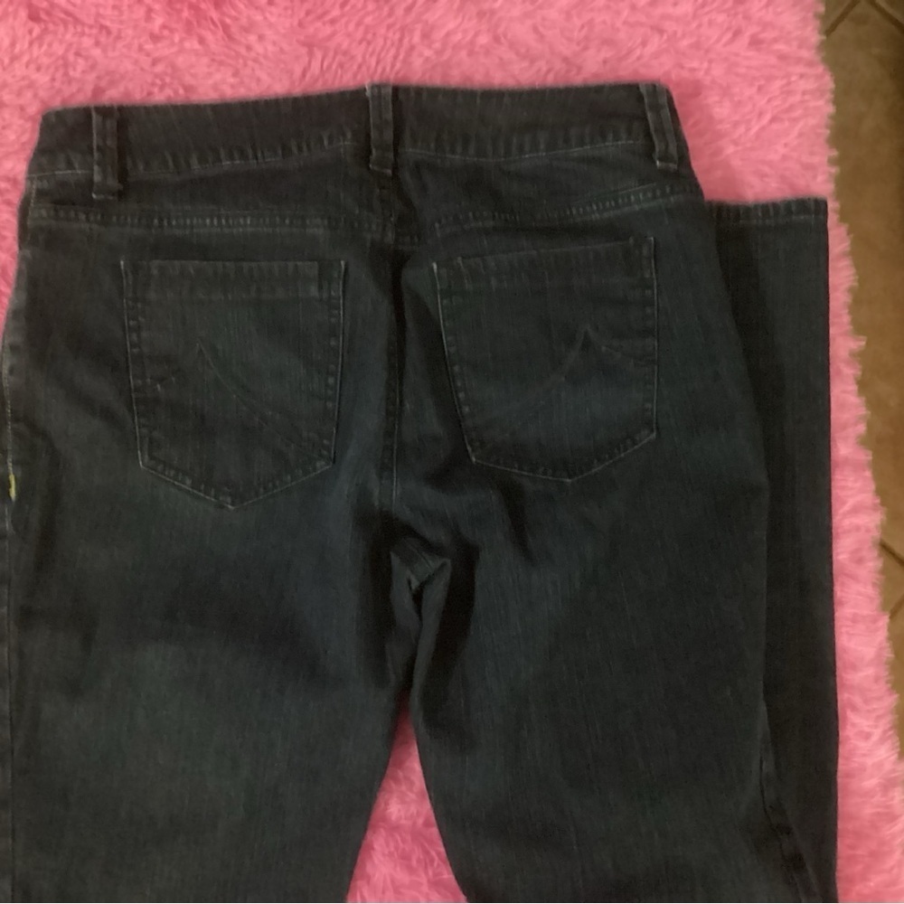 Apt. 9 Maxwell Cut jeans size 8.  Bootcut, 32” inseam, WORN ONCE - Picture 3 of 3